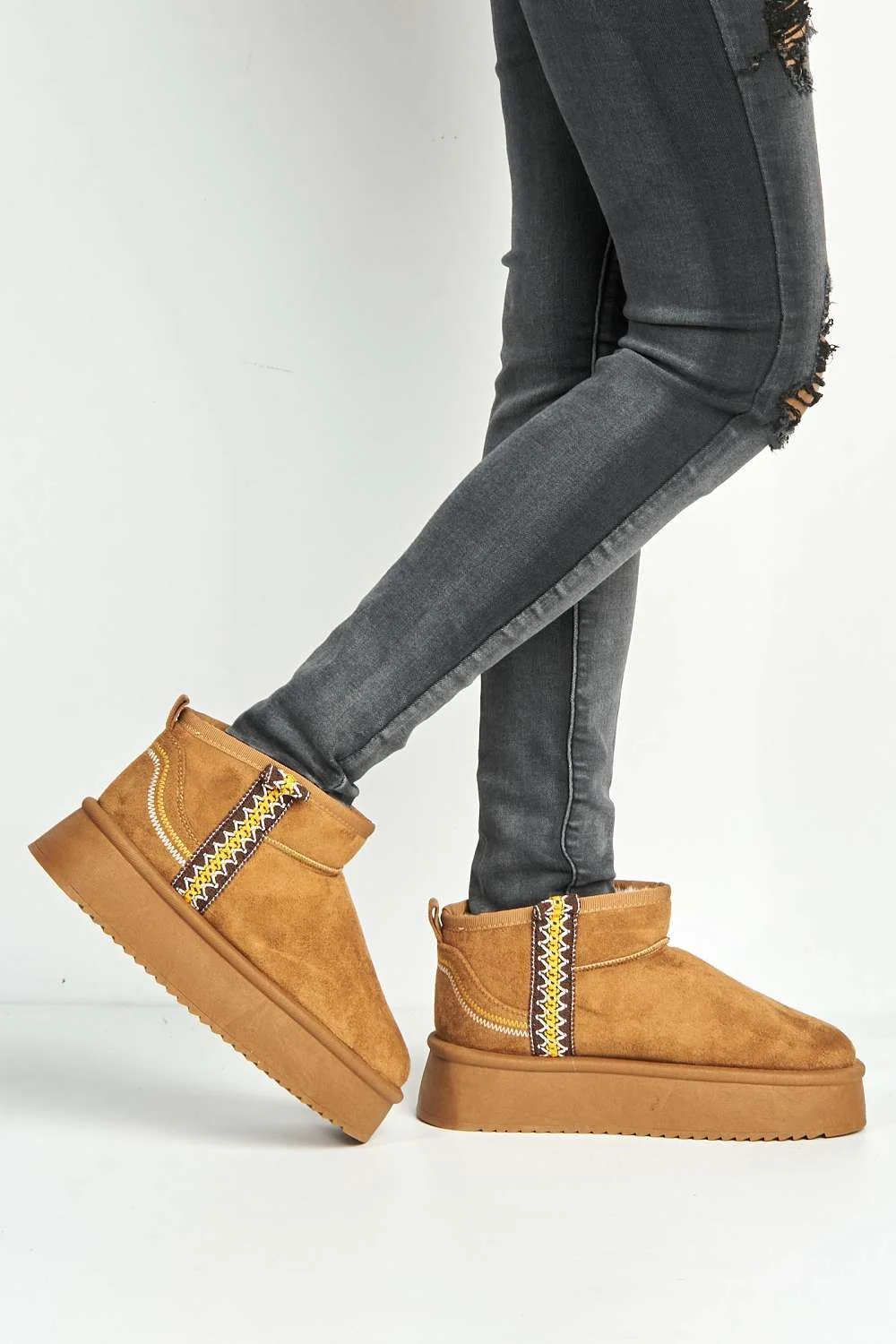 Mianee Embroidered Faux Fur Lining Chunky Sole Ankle Boots in Camel - Image 3