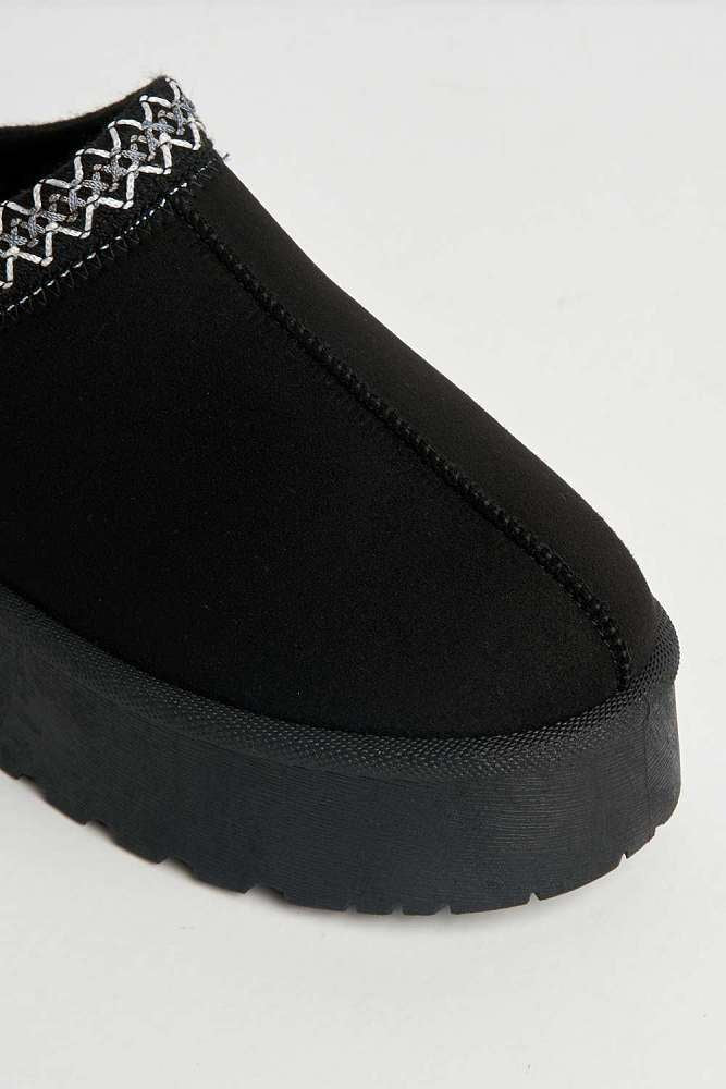 Milo Kids Flatform Fluffy Slippers in Black - Image 5