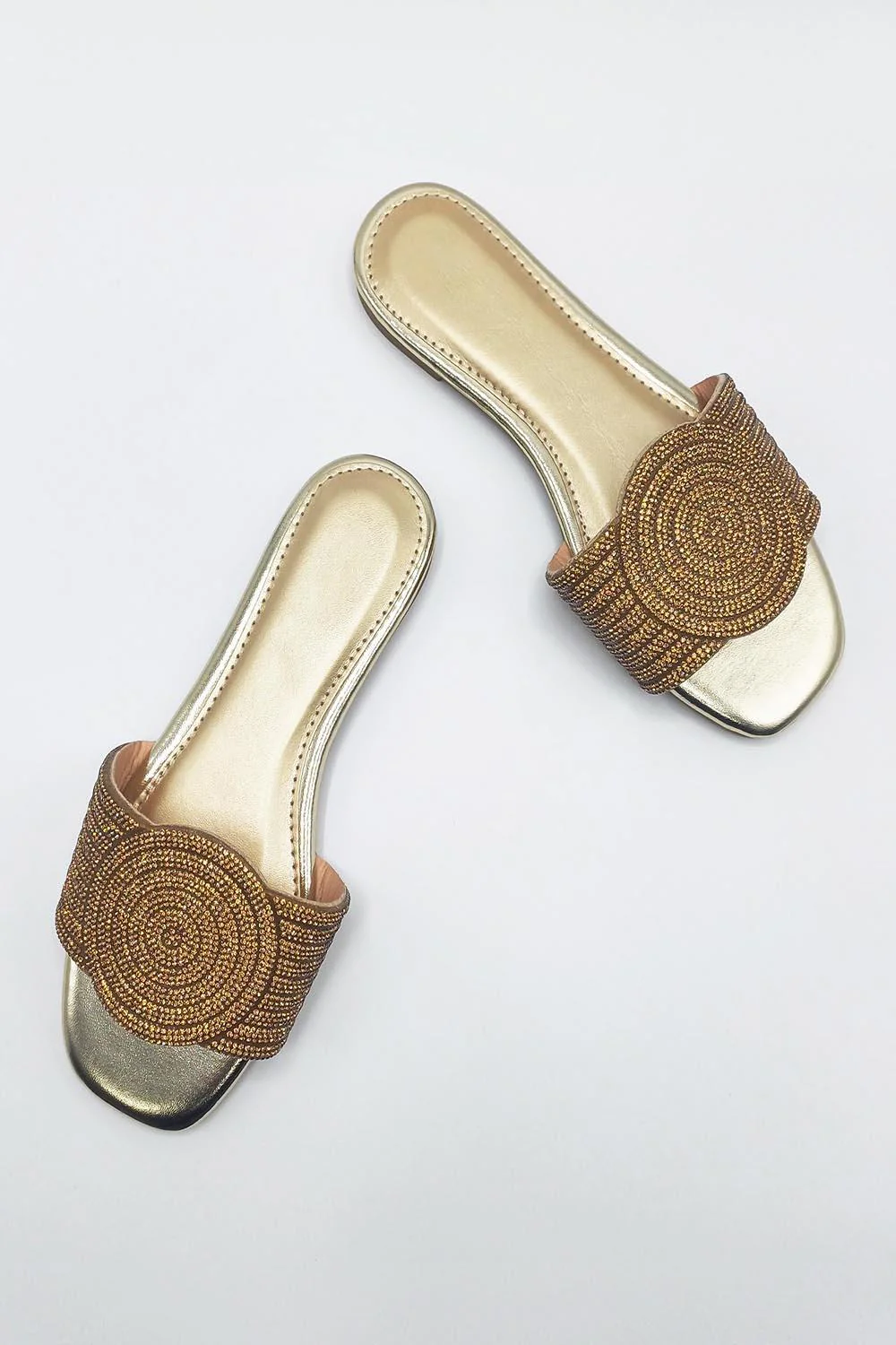 Nala Circle Detail Diamante Band Sliders in Gold - Image 3