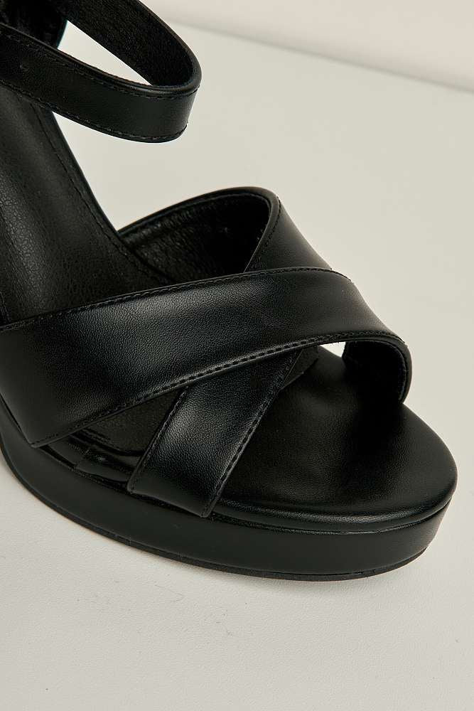 Natty Criss-Cross Font Block Heel Ankle Strap Sandals in Black - Image 5