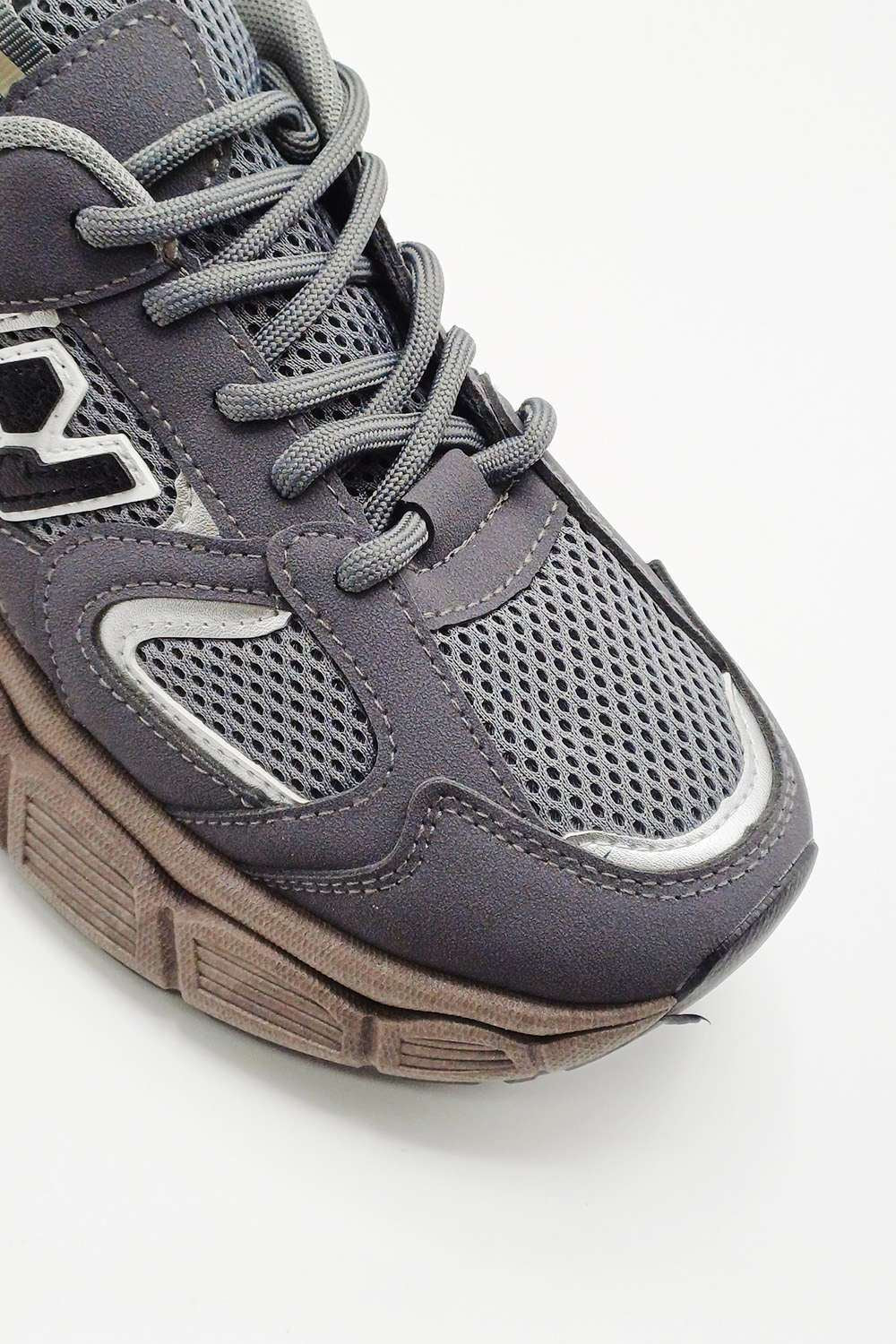 Novastride Mesh Lace-Up Trainers in Grey - Image 5