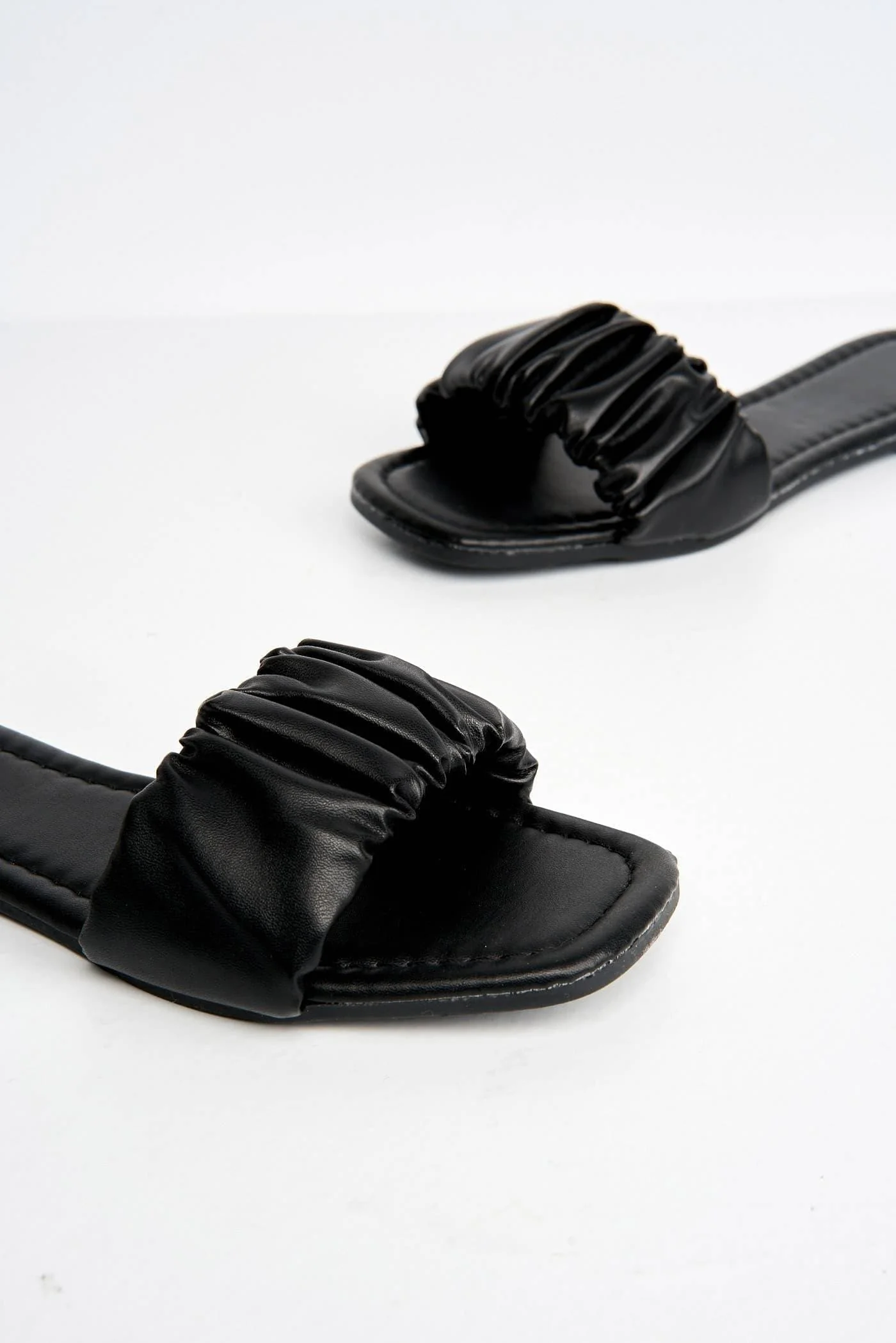 Raye Flat Ruched Sandal in Black - Image 3