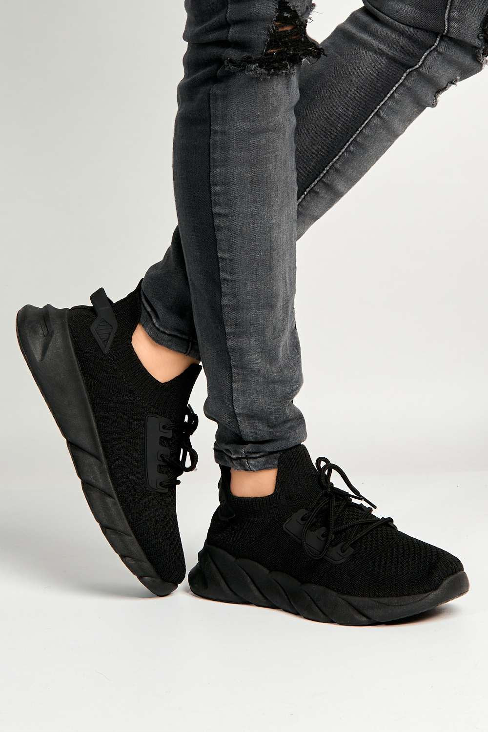 Savi Lace Up Trainers in Black