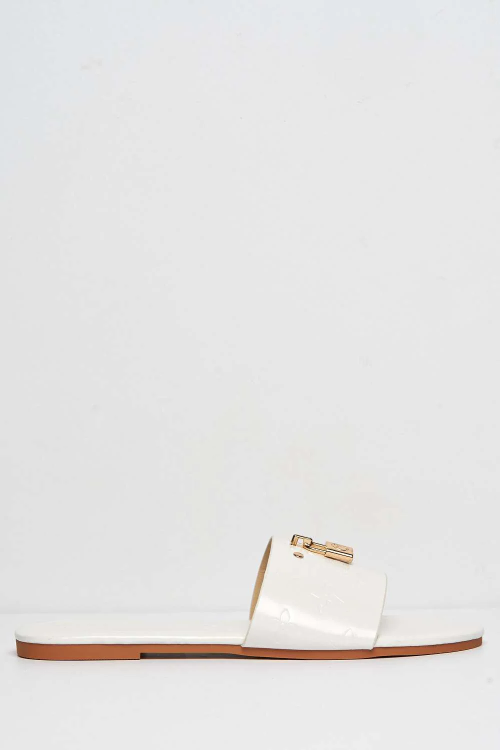 Sayana Metallic Padlock Detail Textured Band Flat Sliders in White - Image 5