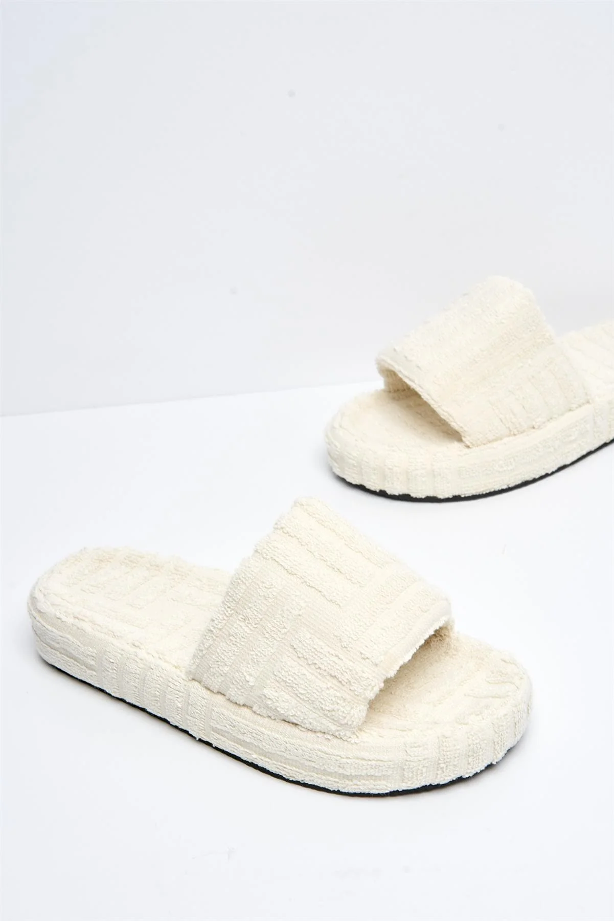Susie Flatform Slider Terry Towel in Cream - Image 4