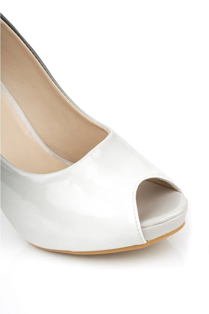 HoneyHoney Two Tone Peeptoe Court Shoe in White - Image 5
