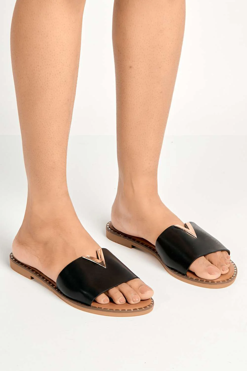 Veena V-Detail Slip-On Sliders in Black