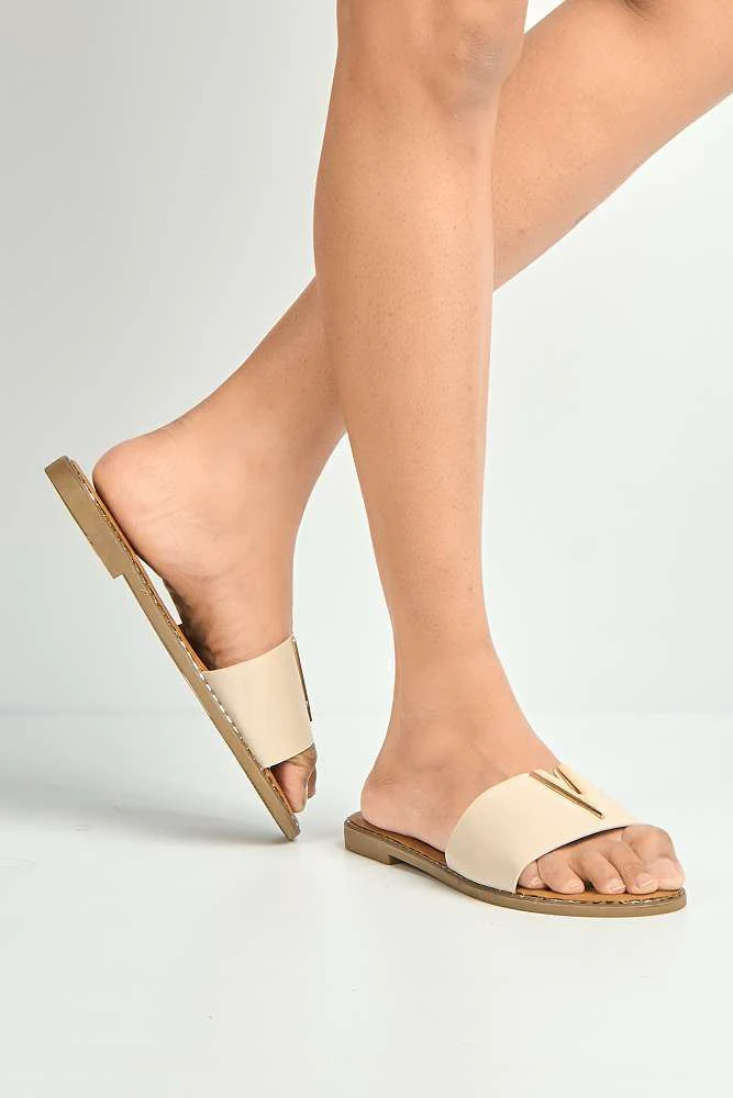 Veena V-Detail Slip-On Sliders in Nude