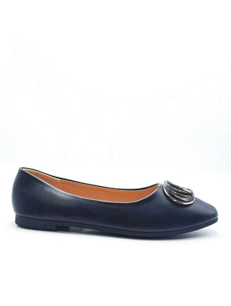Vittoria Broach Detail Pumps in Black - Image 4