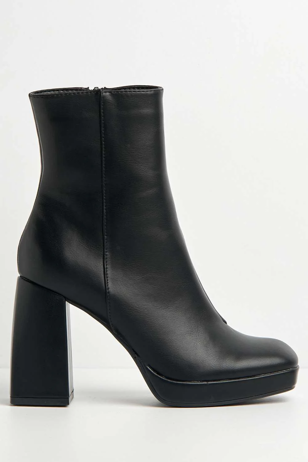 Vivika Side Zip Bock Heel Ankle Boots in Black Matt - Image 5