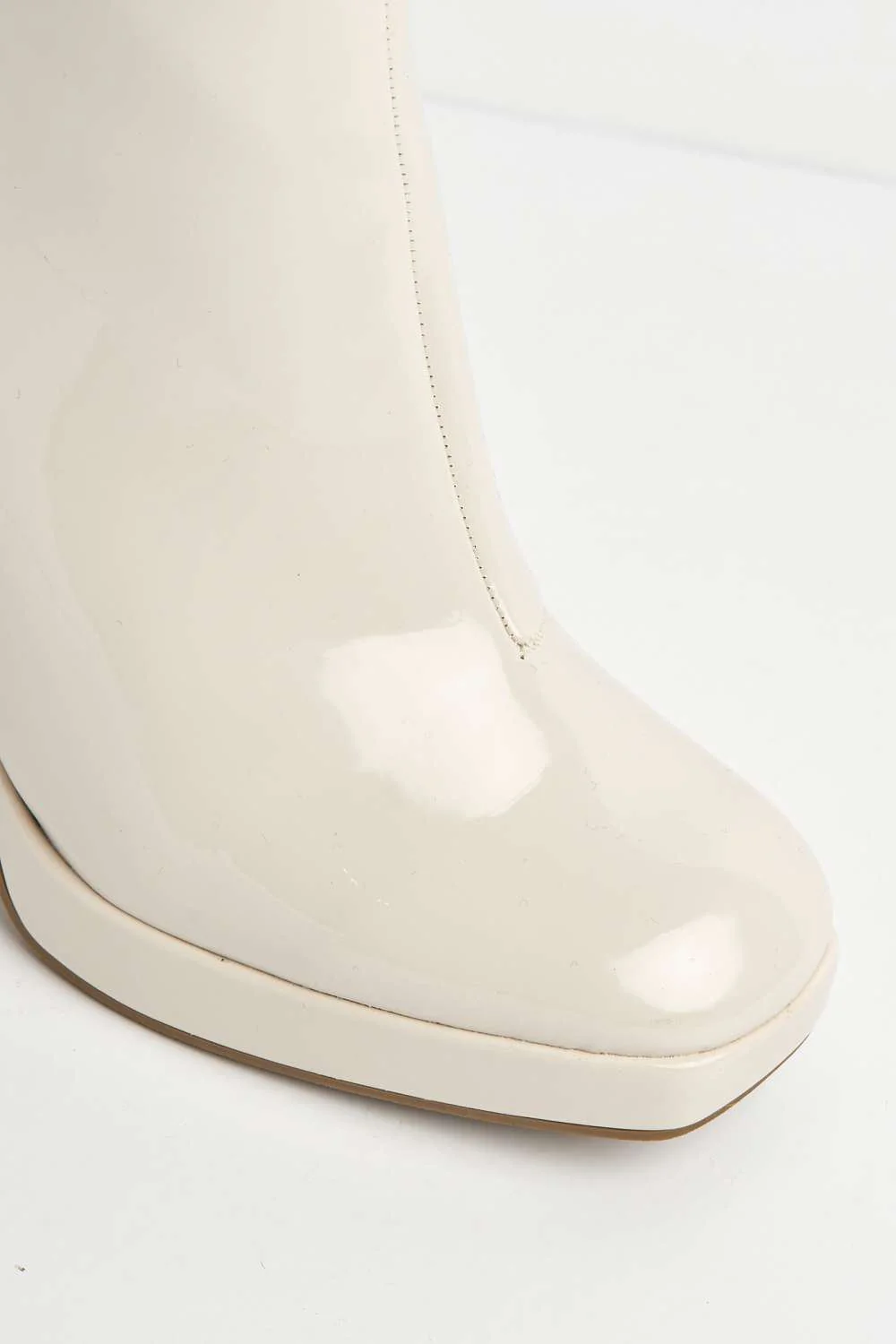 Vivika Side Zip Bock Heel Ankle Boots in Off-White - Image 7