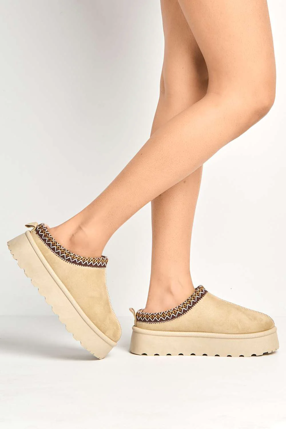 Astri Faux Fur Lining Knit Pattern Detail Flatform Slippers in Beige - Image 2