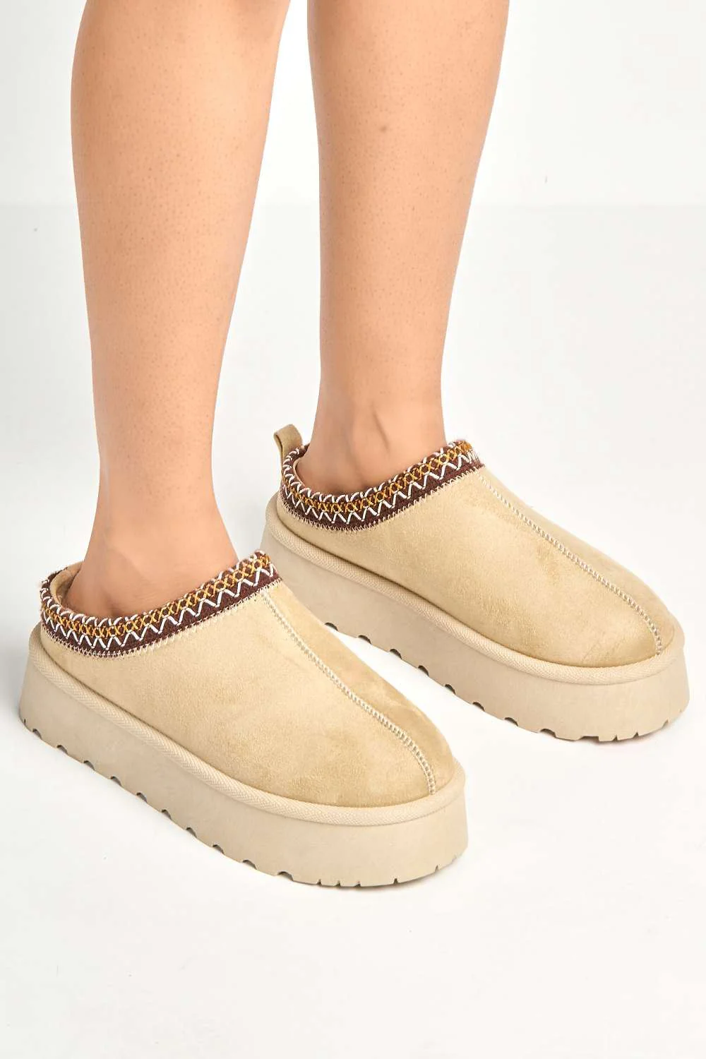Astri Faux Fur Lining Knit Pattern Detail Flatform Slippers in Beige - Image 3
