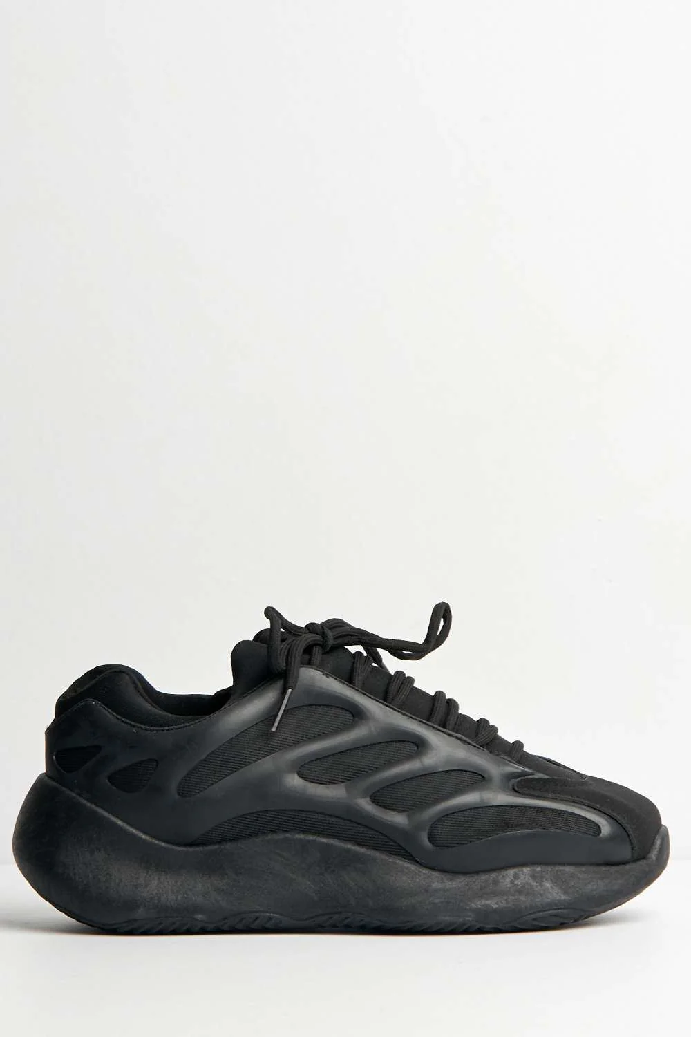 Yaz Lace Up Trainers in Black - Image 5