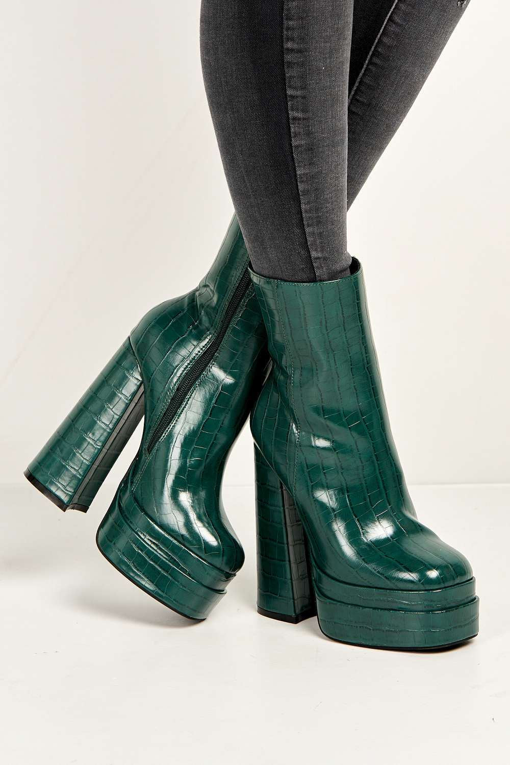 Yolanda Chunky Block Heel Platform Heeled Ankle Boots in Green Croc - Image 3
