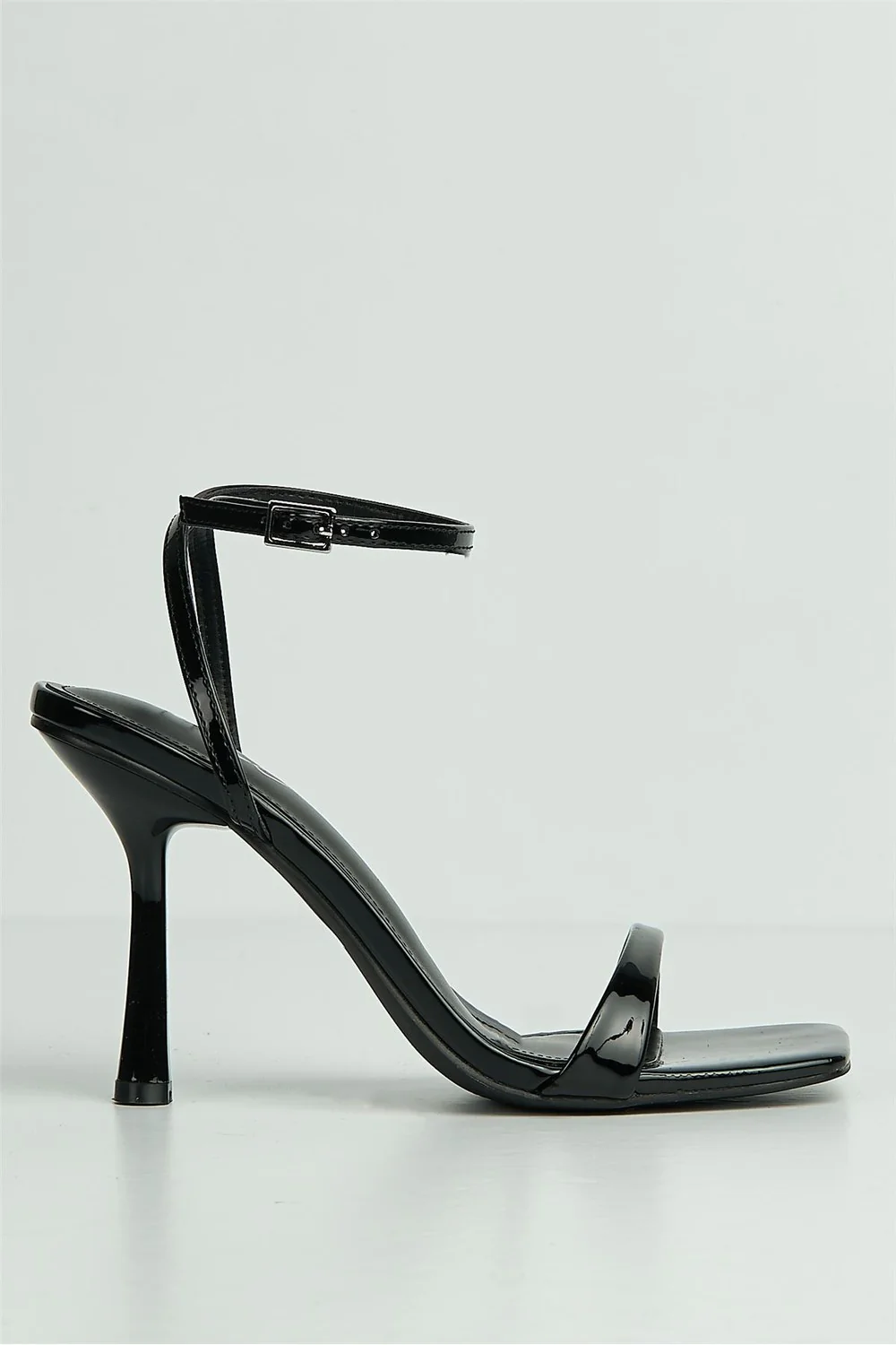Zaliyah Thin Strap Band Anklestrap Heeled Sandals in Black - Image 5