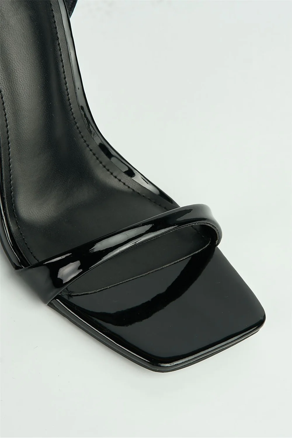 Zaliyah Thin Strap Band Anklestrap Heeled Sandals in Black - Image 6