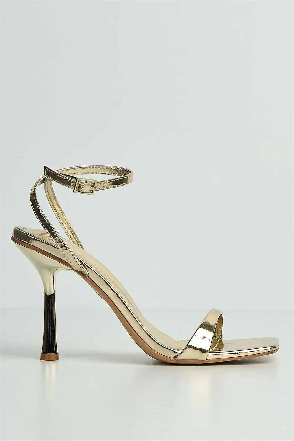 Zaliyah Thin Strap Band Anklestrap Heeled Sandals in Gold - Image 5